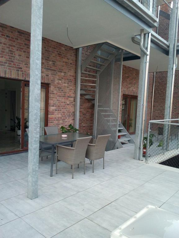 Sint-Truiden Inn Exterior foto