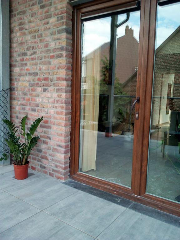 Sint-Truiden Inn Exterior foto